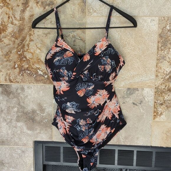 NWT Floral Hilor Size 14 One Piece Swimsuit Pool Beach Swim - Picture 5 of 10